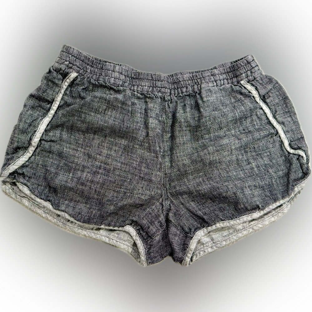 Madewell loose fitting grey shorts size L 54% linen and 46% cotton
